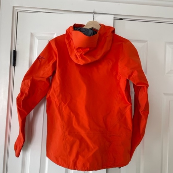 Arcteryx Beta SV - Picture 3 of 6